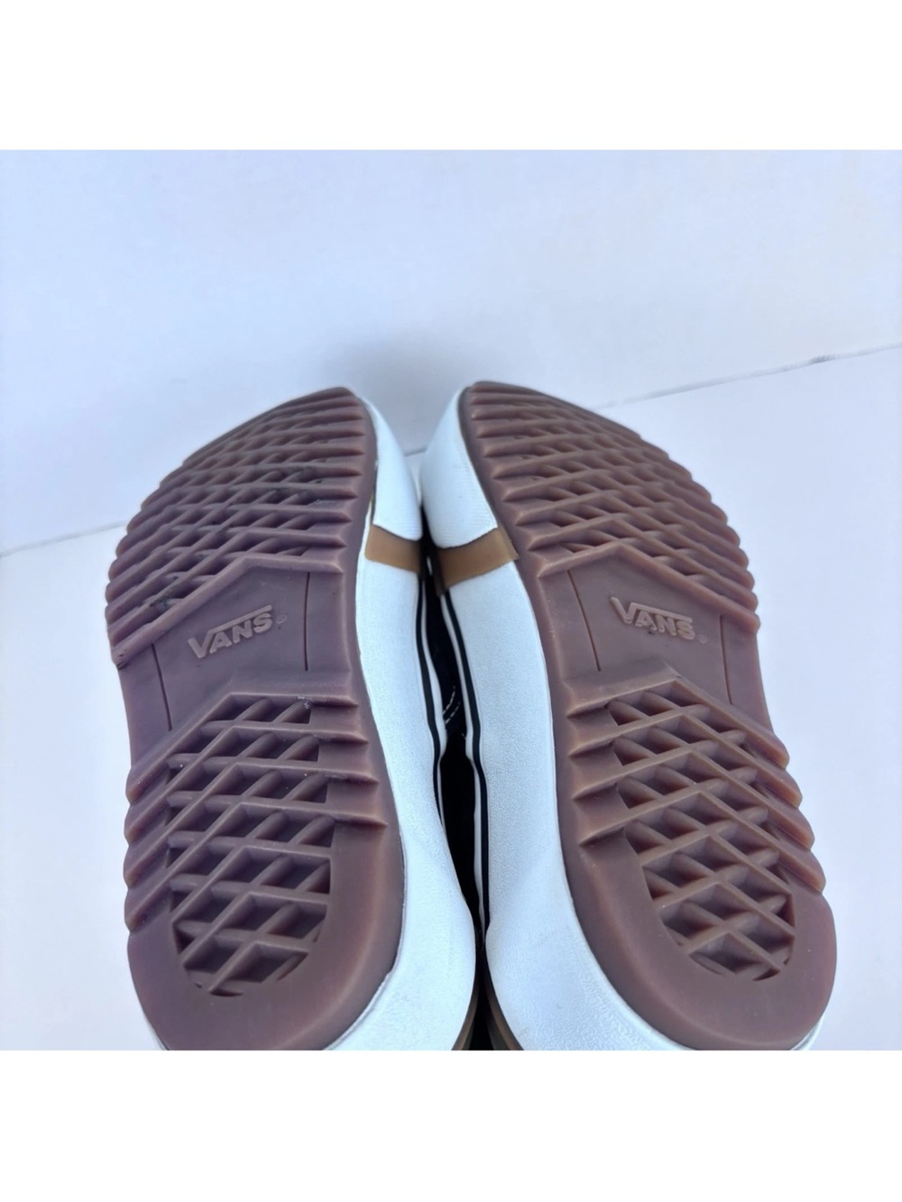 Vans Classic Slip-On Stacked Women’s Size 7.5 Black/White/Gum - Picture 8 of 10